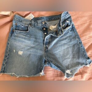 501 Levi’s mid thigh short in Luxor street